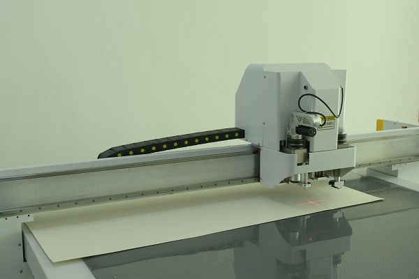 Ψηφιακή μηχανή κοπής CNC Cutter Paperboard Box